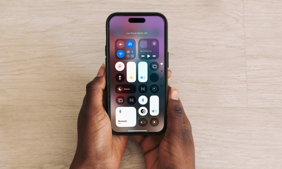 How to Add a Quick Note to iPhone Control Center in iOS 18 1